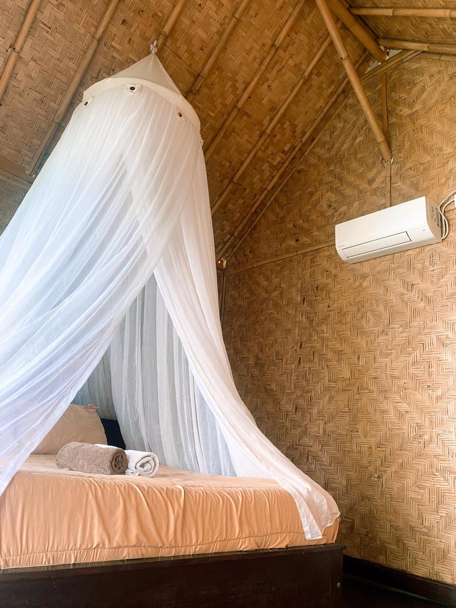 Pondok Bamboo Villa Batununggul 外观 照片